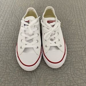 Converse women’s 5 or kids 2.5